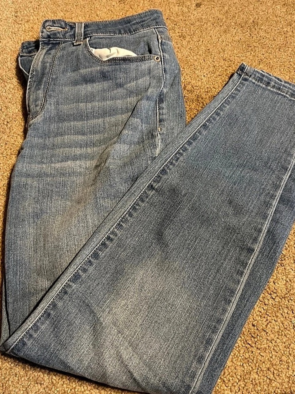 No Boundaries Women's Straight Leg Jeans in Blue